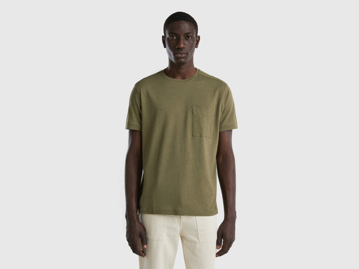 Benetton United Colors Of T-Shirt Made Of Linen Mixture With Pocket Military Green Male Mens T-SHIRTS GOOFASH