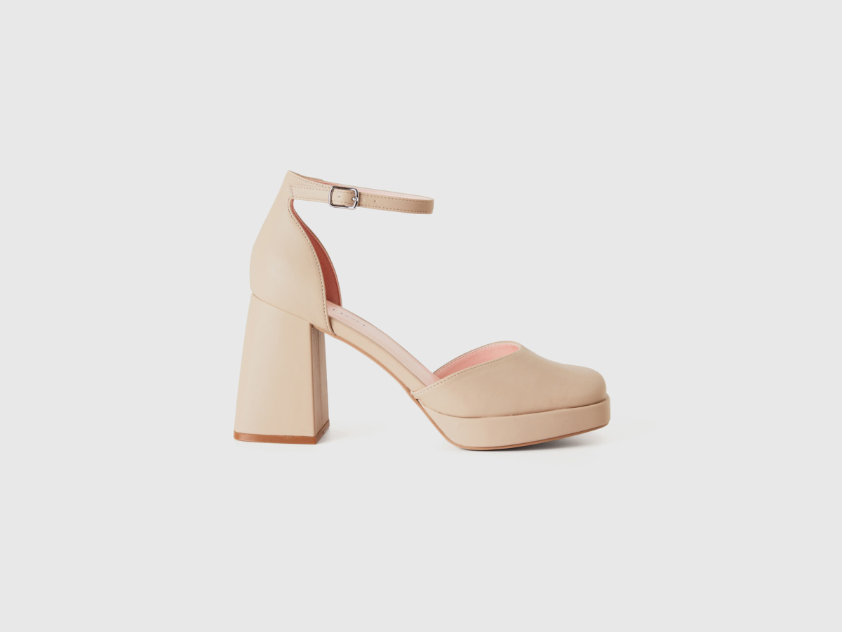Benetton Beige Sandals In Light Pink With Paragraph And Platform Sole Skin Color Female Womens SANDALS GOOFASH