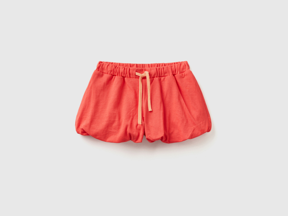 Benetton Red Balloon Shaped Shorts With Tunnel Procession Female Womens SHORTS GOOFASH