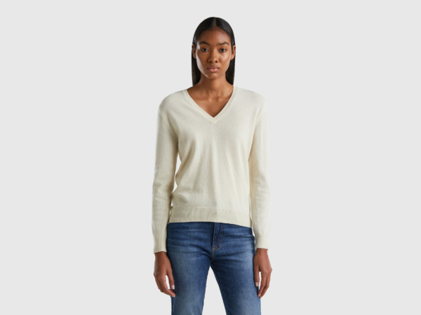 Benetton United Colors Of Cream Colored Sweater Made Of Merino With V-Neck Cream White Female Womens SWEATERS GOOFASH