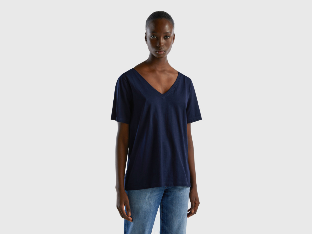 Benetton United Colors Of Flamed T-Shirt With V-Neck Dark Blue Female Womens T-SHIRTS GOOFASH