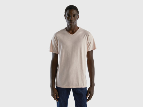 Benetton United Colors Of T-Shirt Made Of With V-Neck Delicate Pink Male Mens T-SHIRTS GOOFASH