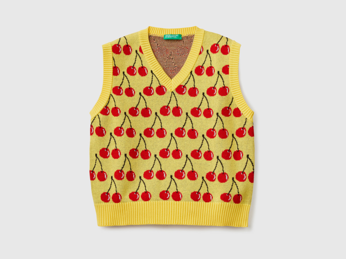 Benetton United Colors Of Vest With Cherry Pattern In Yellow Yellow Male Mens JACKETS GOOFASH