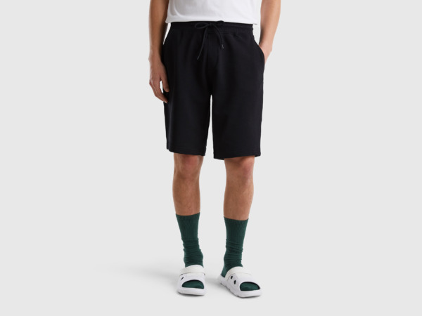 Man United Colors Of Bermuda Made Of Sweaty In Black Paint Benetton Mens SHORTS GOOFASH