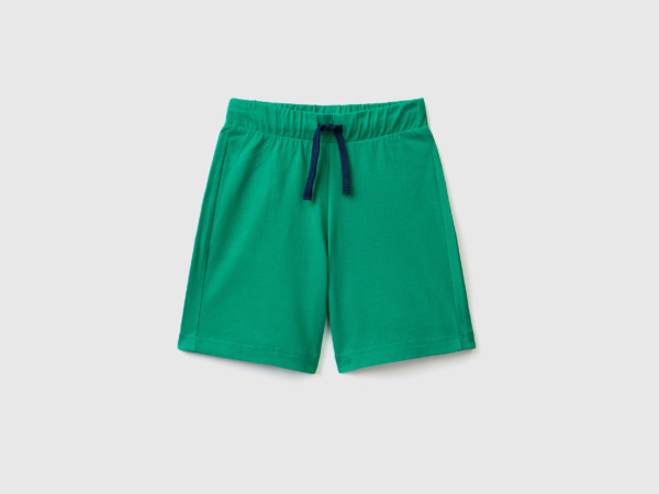 Men's United Colors Of Bermudas Made Of Green Paint Benetton Mens SHORTS GOOFASH