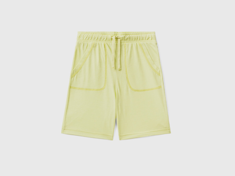 Men's United Colors Of Bermudas Made Of Recycled Fabric With Bags Yellow Green Paint Benetton Mens SHORTS GOOFASH