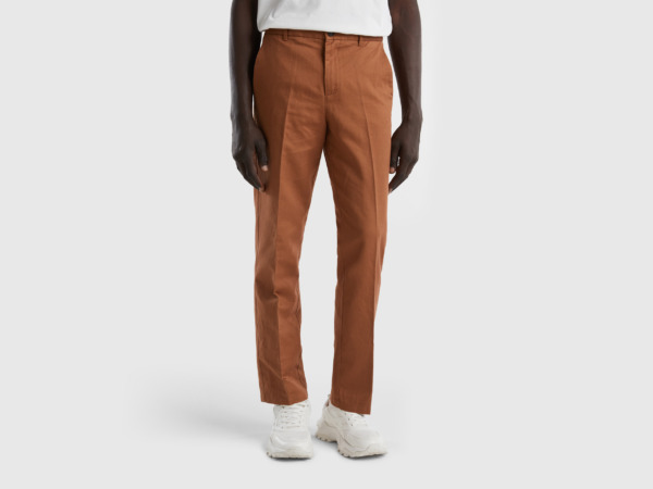 Men's United Colors Of Straight Fit Chinos In Linen Mixture Brown Paint Benetton Mens TROUSERS GOOFASH