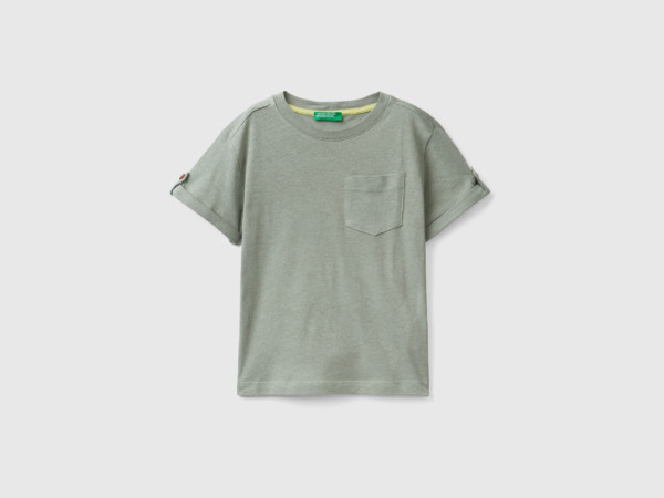 Men's United Colors Of T-Shirt Made Of Linen Mixture With Pocket Green Paint Benetton Mens T-SHIRTS GOOFASH