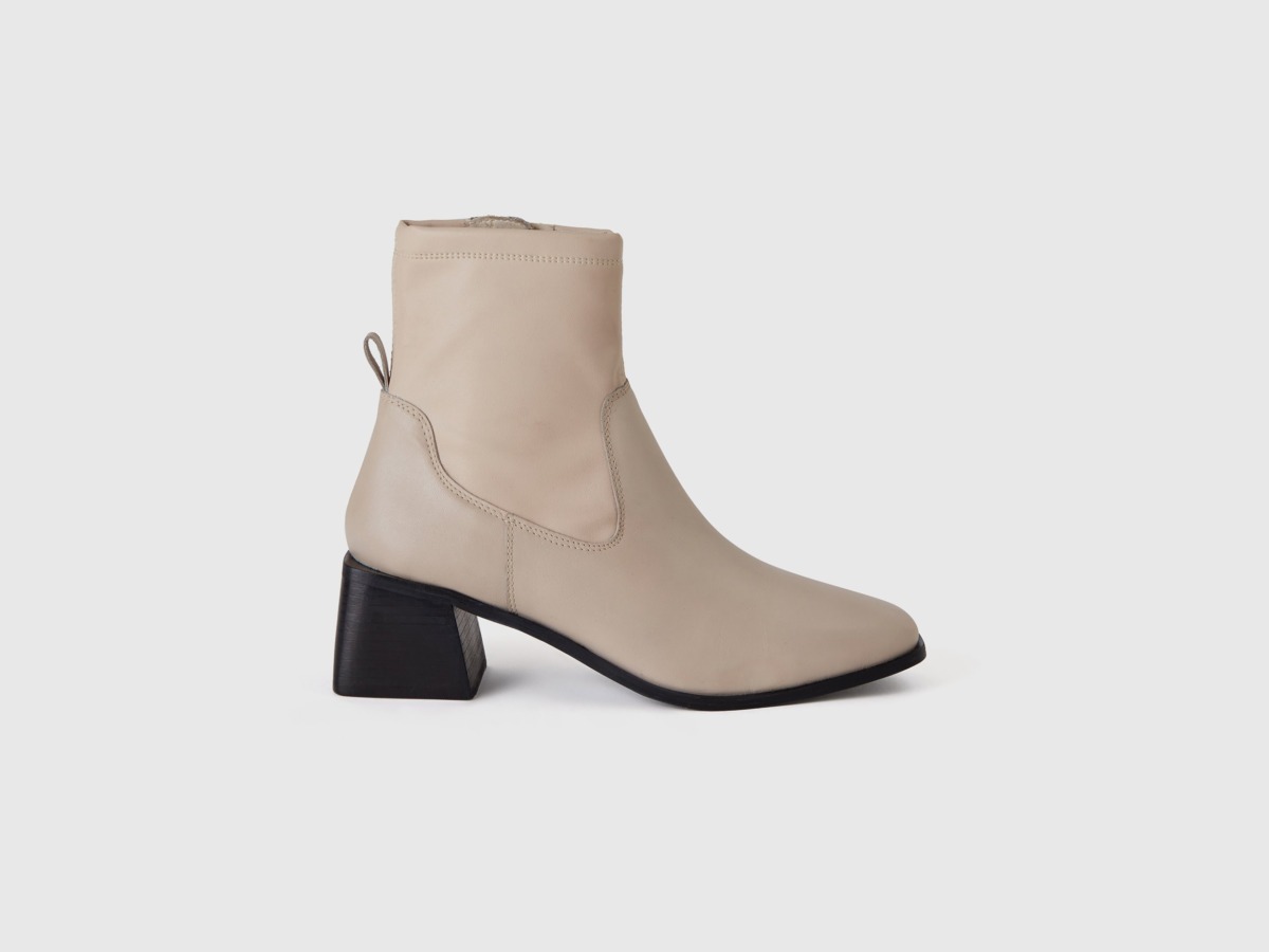 United Colors Of Ankle Boots With Wide Paragraph White Female Benetton Womens ANKLE BOOTS GOOFASH