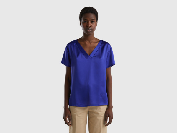 United Colors Of Flowing T-Shirt With V-Neck Transport Blue Female Benetton Womens T-SHIRTS GOOFASH