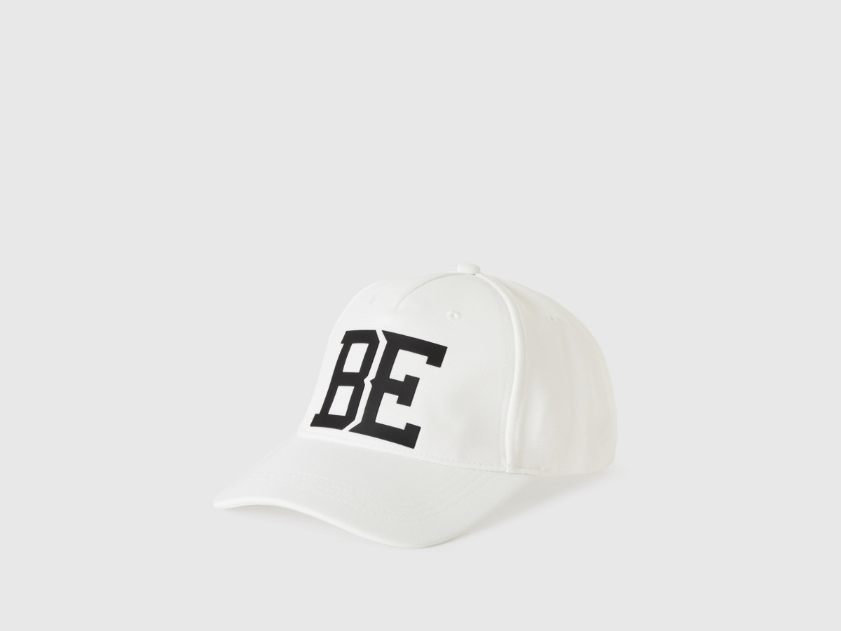 United Colors Of Hat In White With Be "Print Os White Female" Benetton Womens HATS GOOFASH