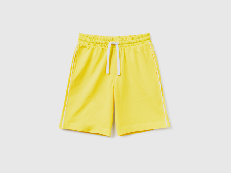 United Colors Of Regular Fit Bermudas With Tunnel Procession Yellow Male Benetton Mens SHORTS GOOFASH