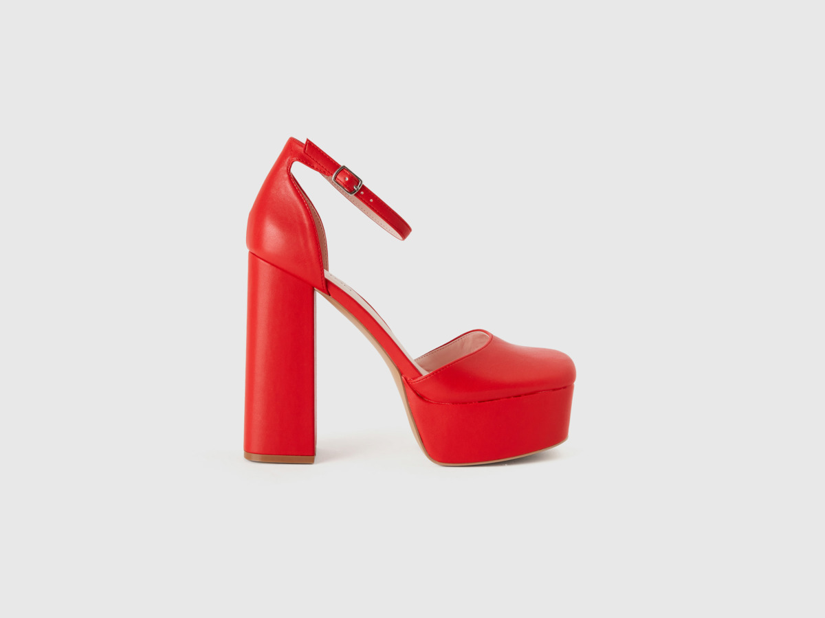 United Colors Of Sandals In Red With Paragraph And Platform Sole Red Female Benetton Womens SANDALS GOOFASH
