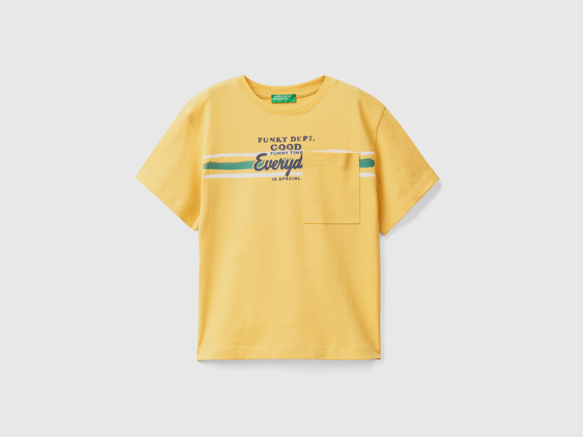 United Colors Of Shirt With Print In Front And Back Yellow Paint Men's Benetton Mens SHIRTS GOOFASH