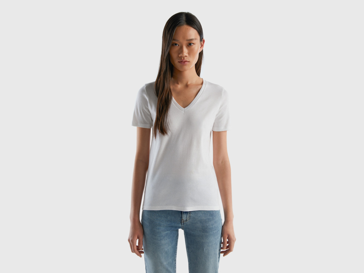 United Colors Of T-Shirt Made Of Pure With V-Neck White Female Benetton Womens T-SHIRTS GOOFASH