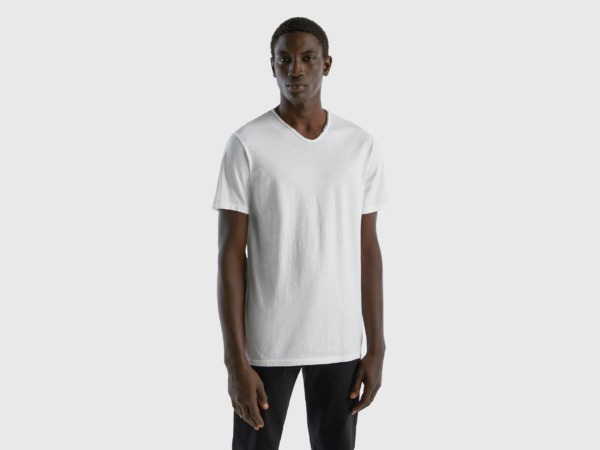 United Colors Of T-Shirt Made Of With V-Neck White Male Benetton Mens T-SHIRTS GOOFASH