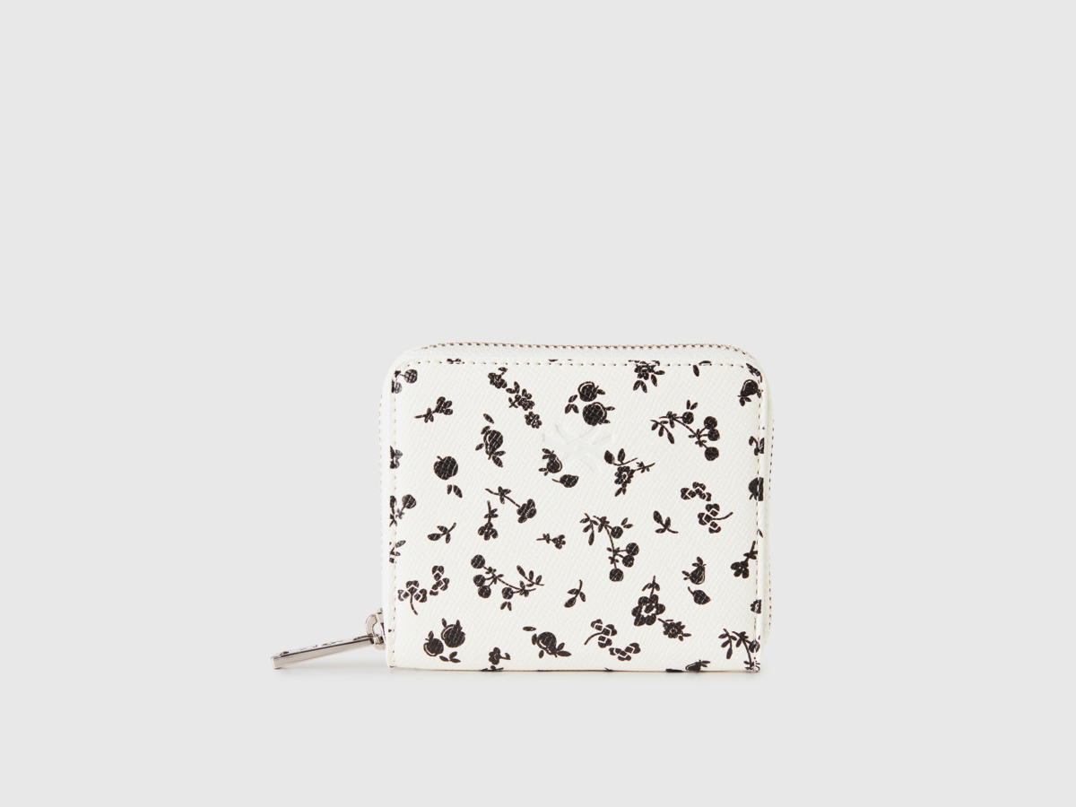 United Colors Of Wallet In White With Flower Pattern Os White Female Benetton Womens WALLETS GOOFASH