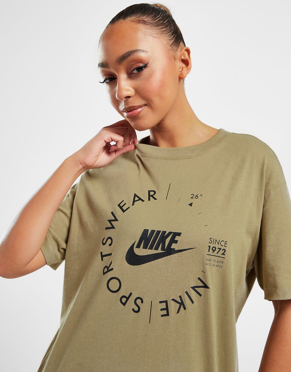 Woman Nike Utility Graphic T-Shirt Neutral Olive Jd Sports Womens T-SHIRTS GOOFASH
