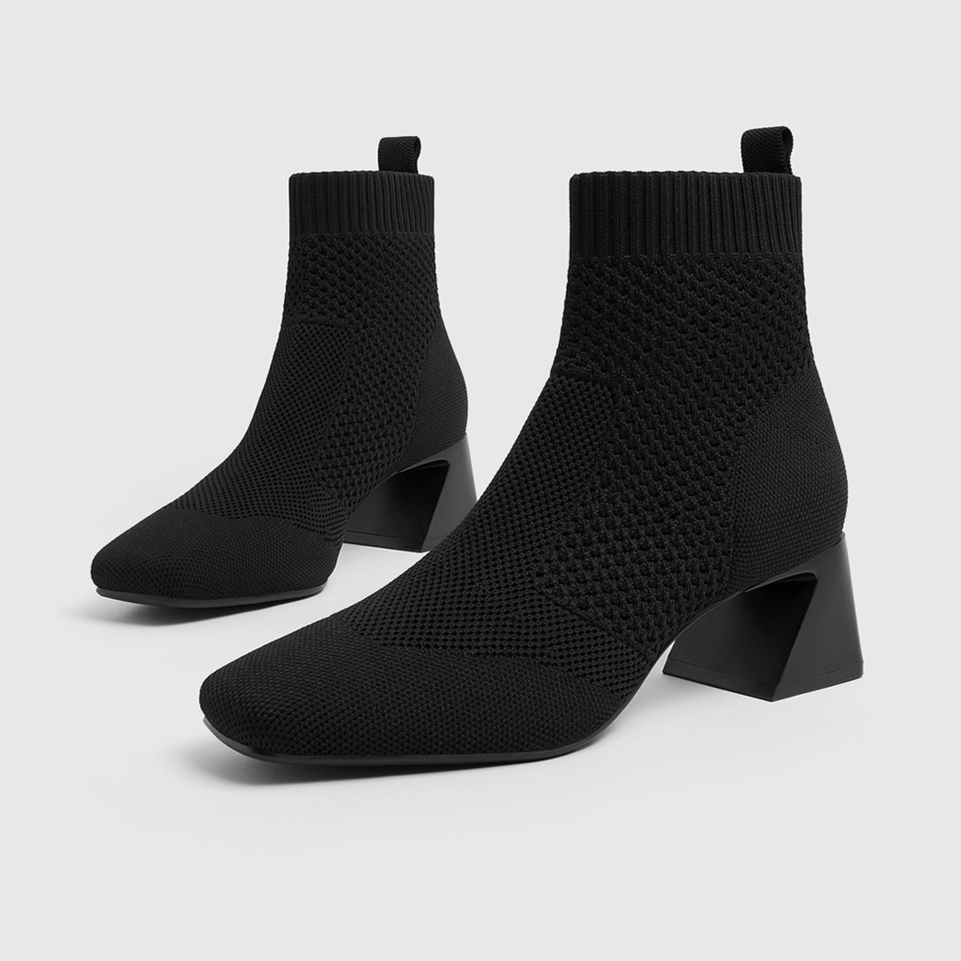 Ankle Boots in Black for Women at Vivaia GOOFASH