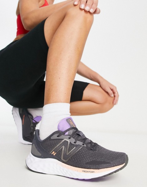 Asos Black Women's Sneakers New Balance GOOFASH