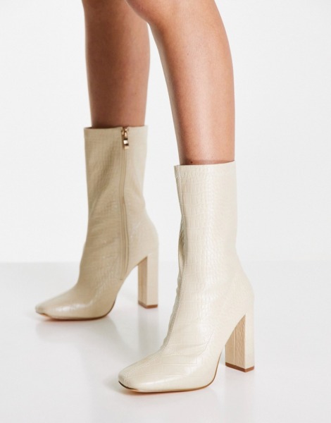Asos - Ivory Sock Boots - Glamorous Ladies GOOFASH