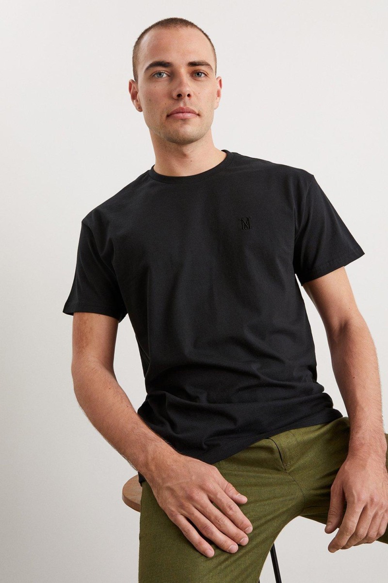 Burton - Men's T-Shirt in Black GOOFASH