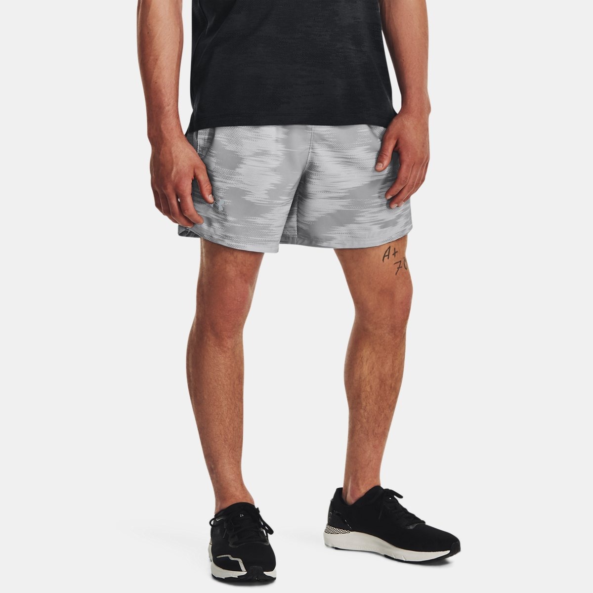 Gent Shorts in Grey from Under Armour GOOFASH