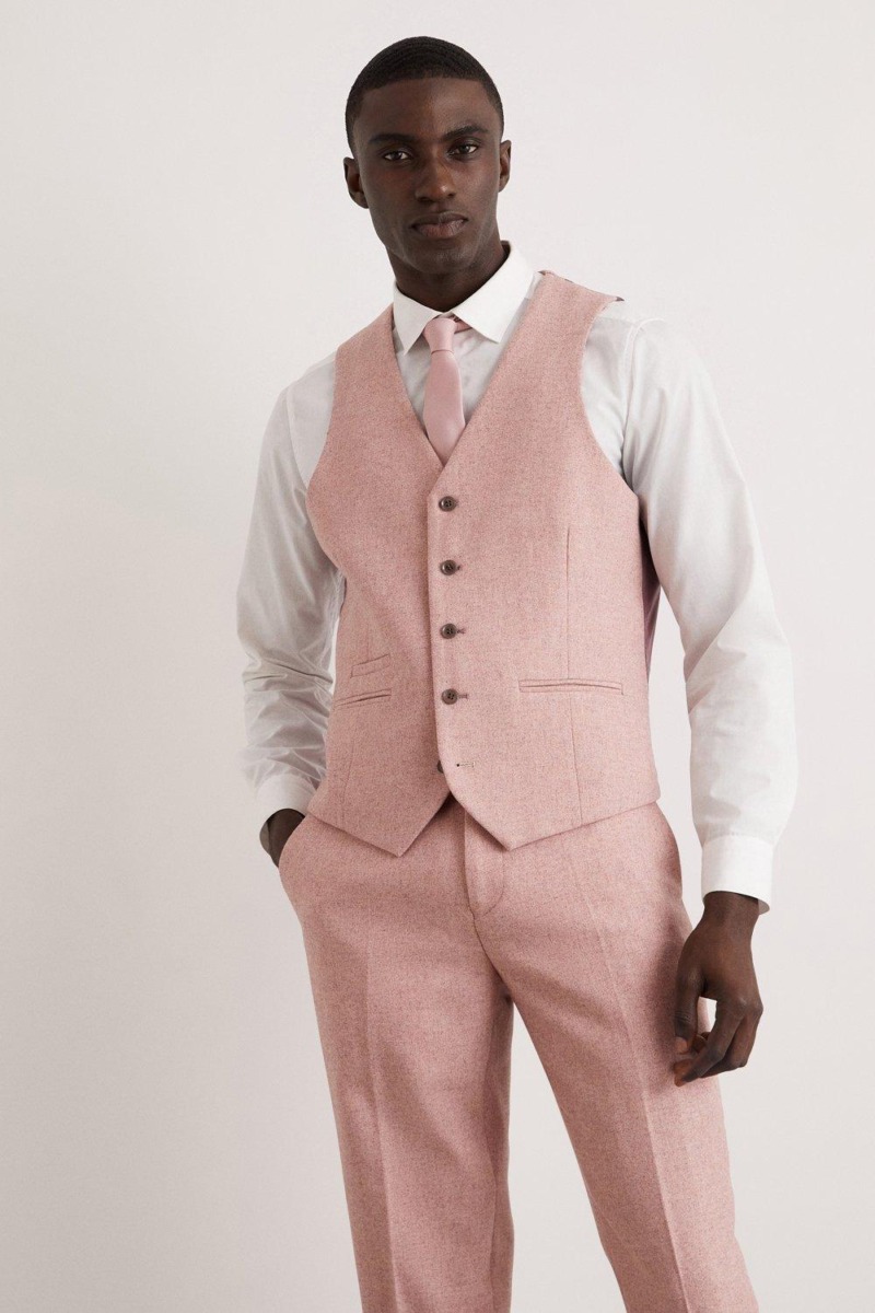 Gent Waistcoat in Pink - Burton GOOFASH