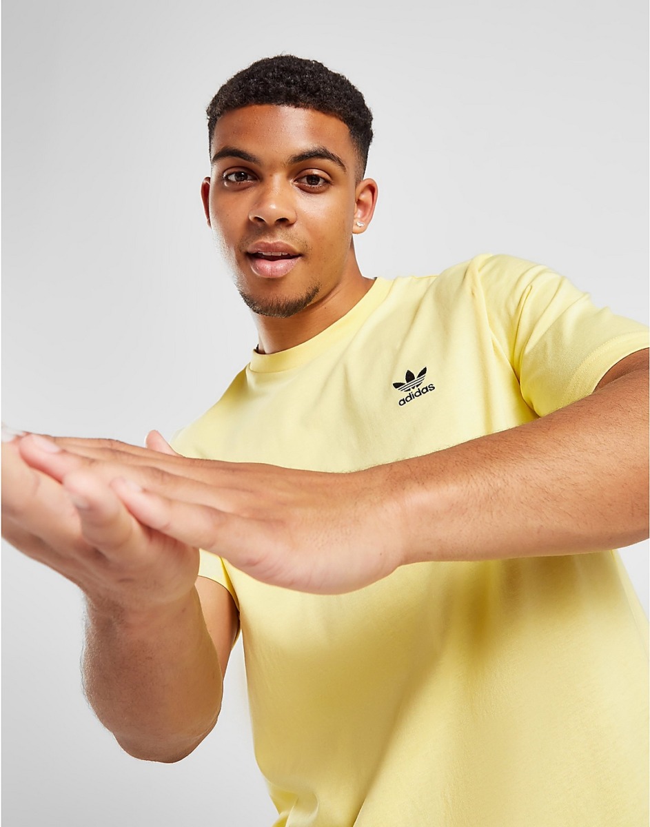 Gent Yellow T-Shirt from JD Sports GOOFASH