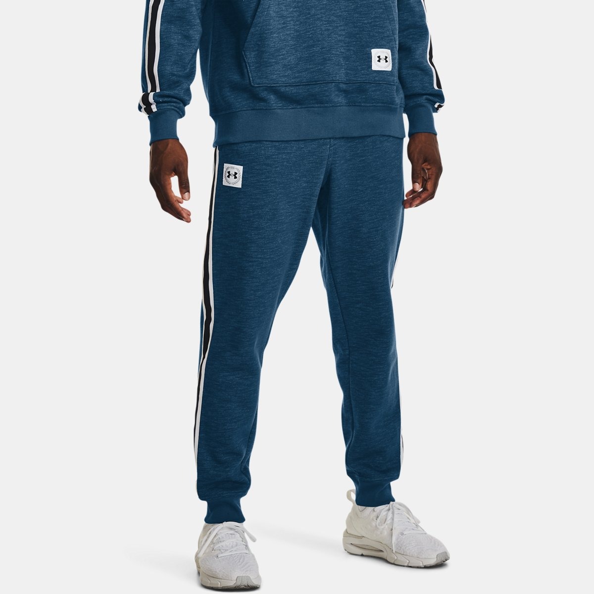 Gents Joggers Blue at Under Armour GOOFASH