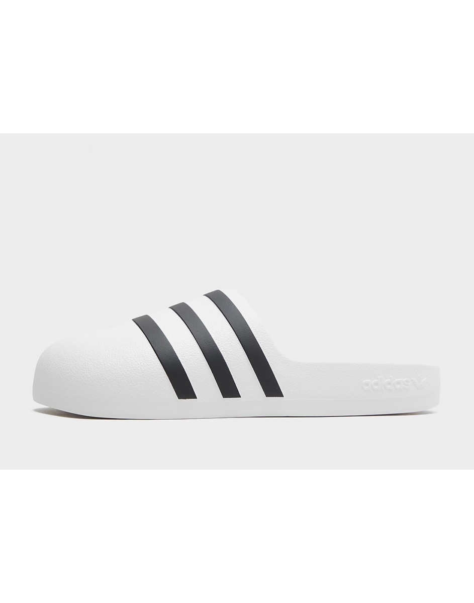 Gents Sandals in White at JD Sports GOOFASH