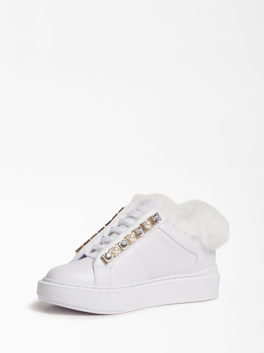 Guess Women Sneakers in White GOOFASH