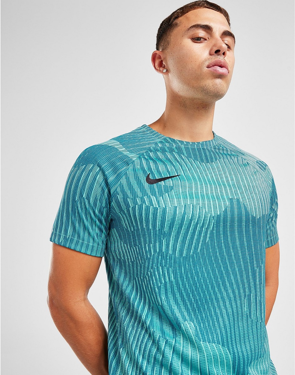 JD Sports - Blue T-Shirt - Nike - Gents GOOFASH