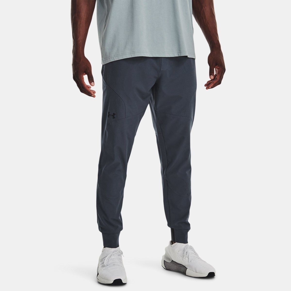 Joggers in Grey Under Armour Man GOOFASH