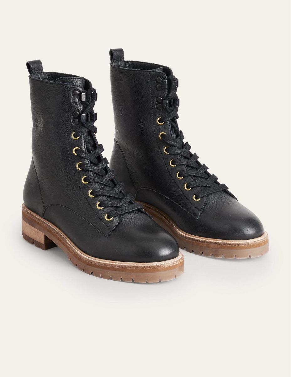 Ladies Boots Black from Boden GOOFASH