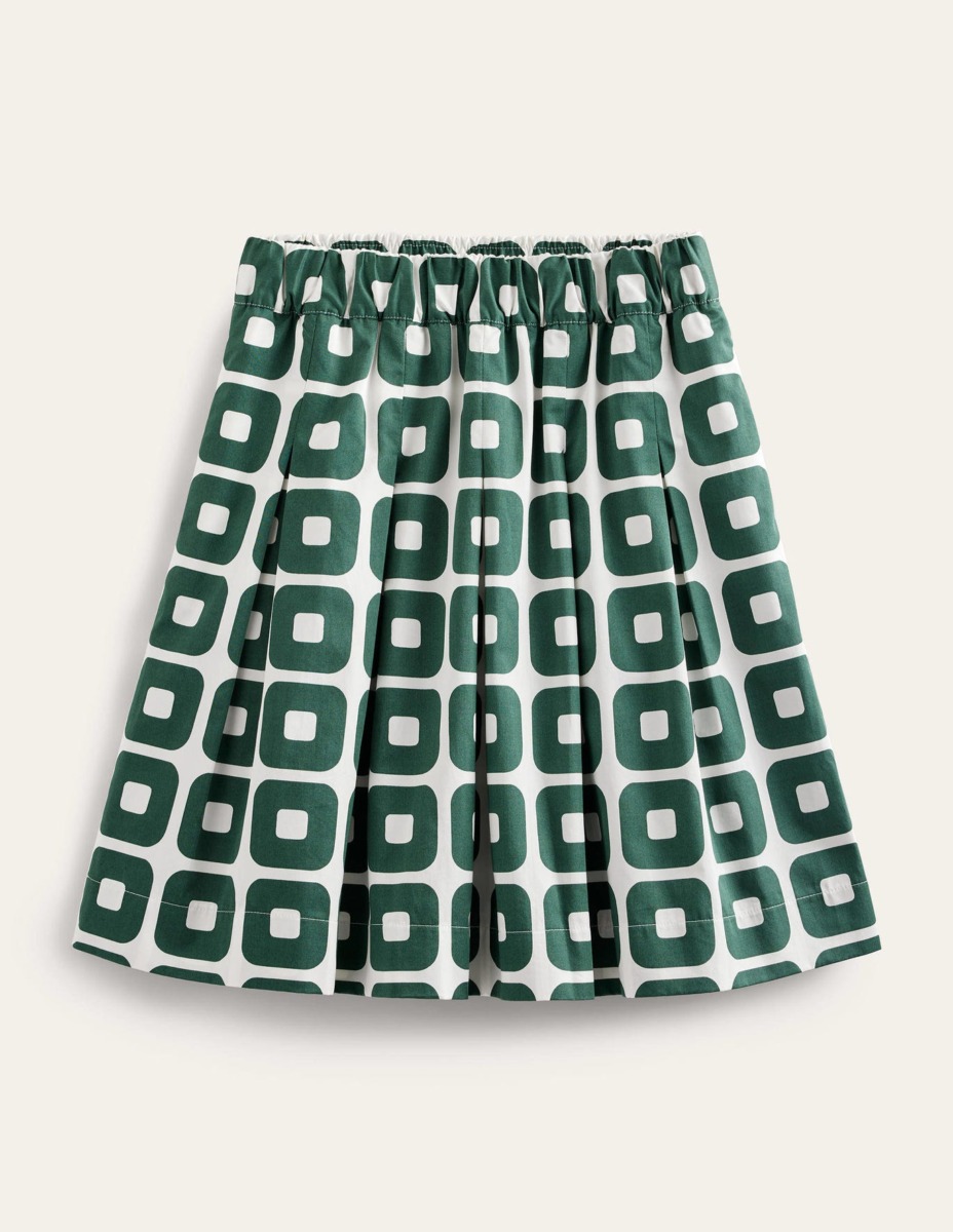 Lady Pleated Skirt in Green - Boden GOOFASH