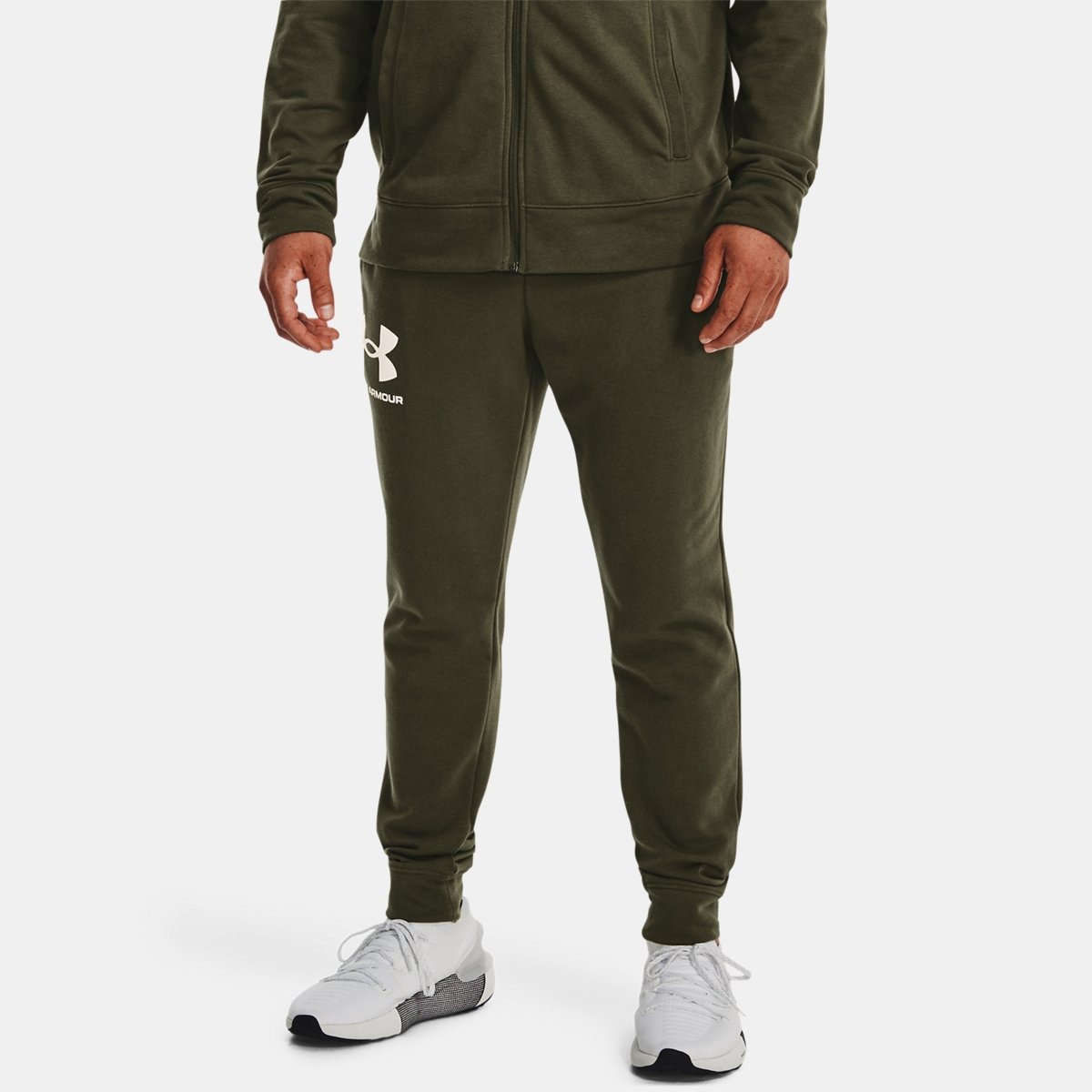 Man Joggers in Green by Under Armour GOOFASH