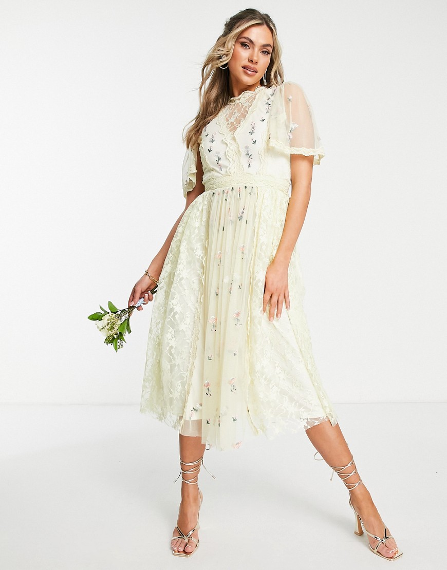 Midi Dress in White - Asos Woman - Frock and Frill GOOFASH
