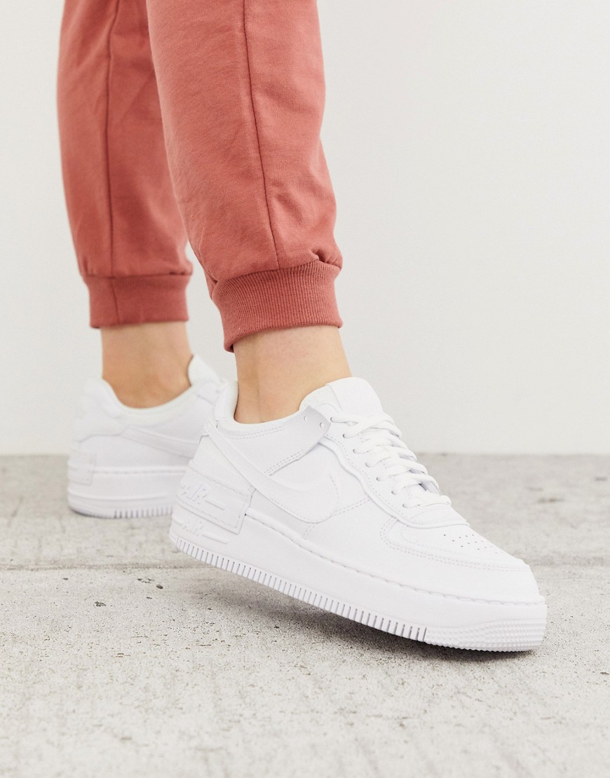 Nike - Lady Trainers White from Asos GOOFASH