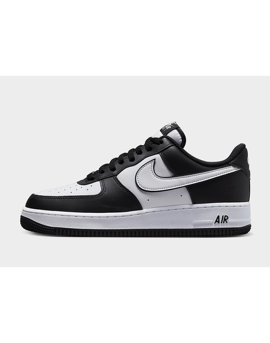 Nike Men's Air Force in Black from JD Sports GOOFASH