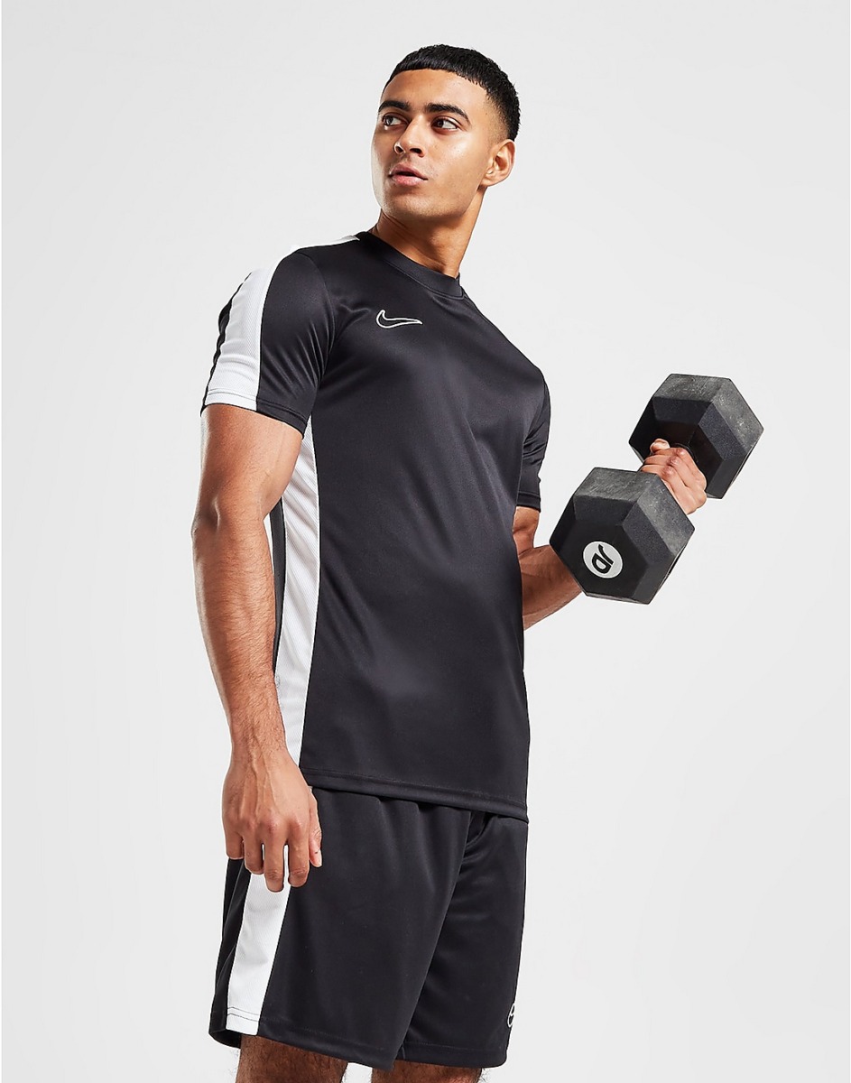 Nike Men's T-Shirt in Black from JD Sports GOOFASH