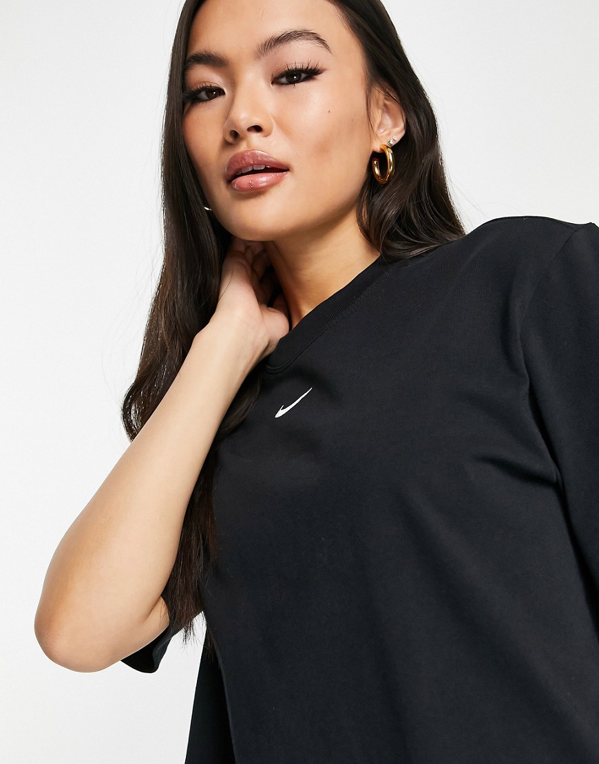 Nike - T-Shirt in Black for Woman by Asos GOOFASH