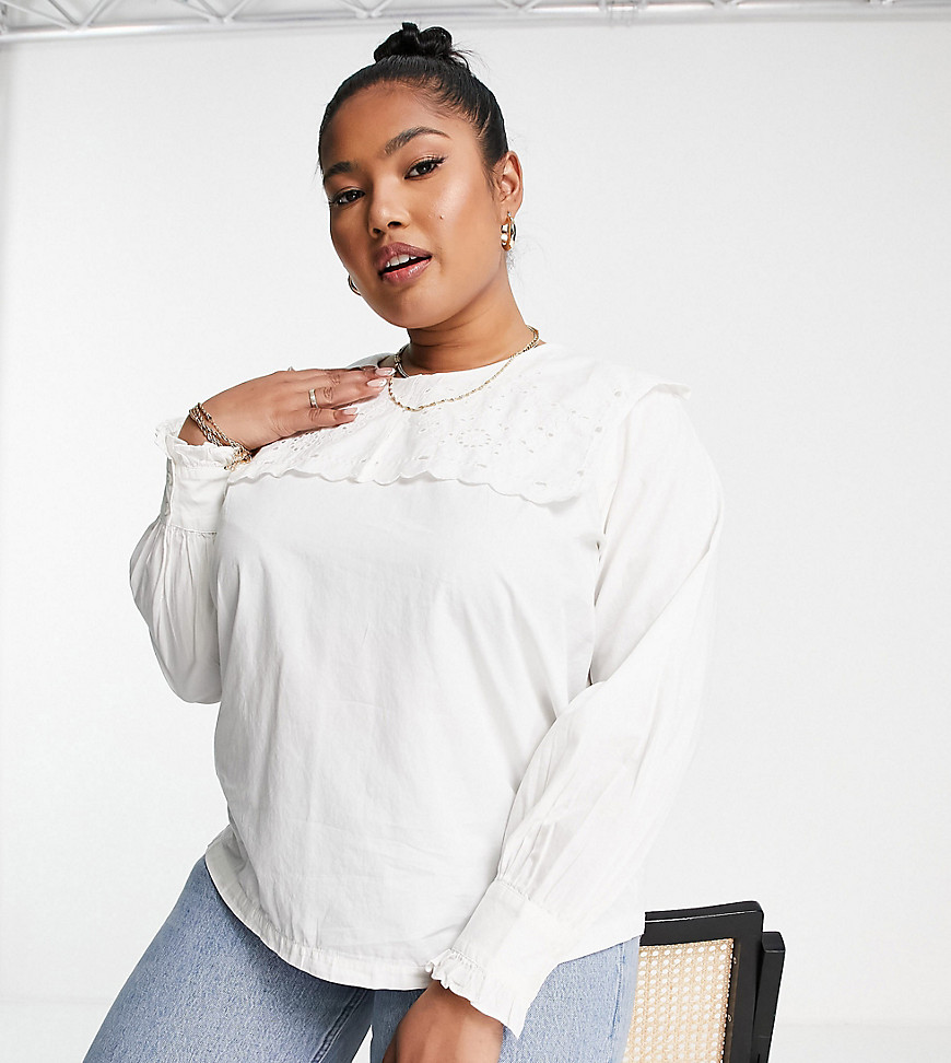 Only Ladies Blouse in White from Asos GOOFASH