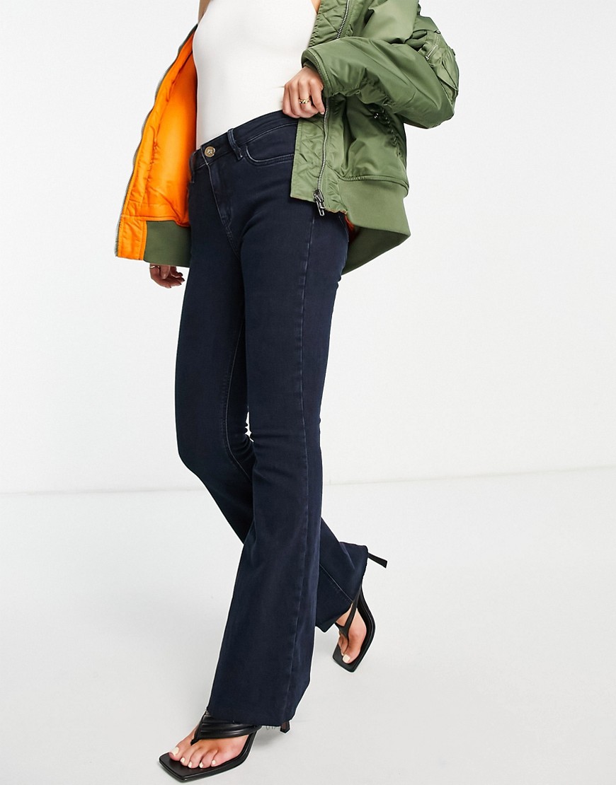 River Island - Ladies Flared Jeans in Blue - Asos GOOFASH