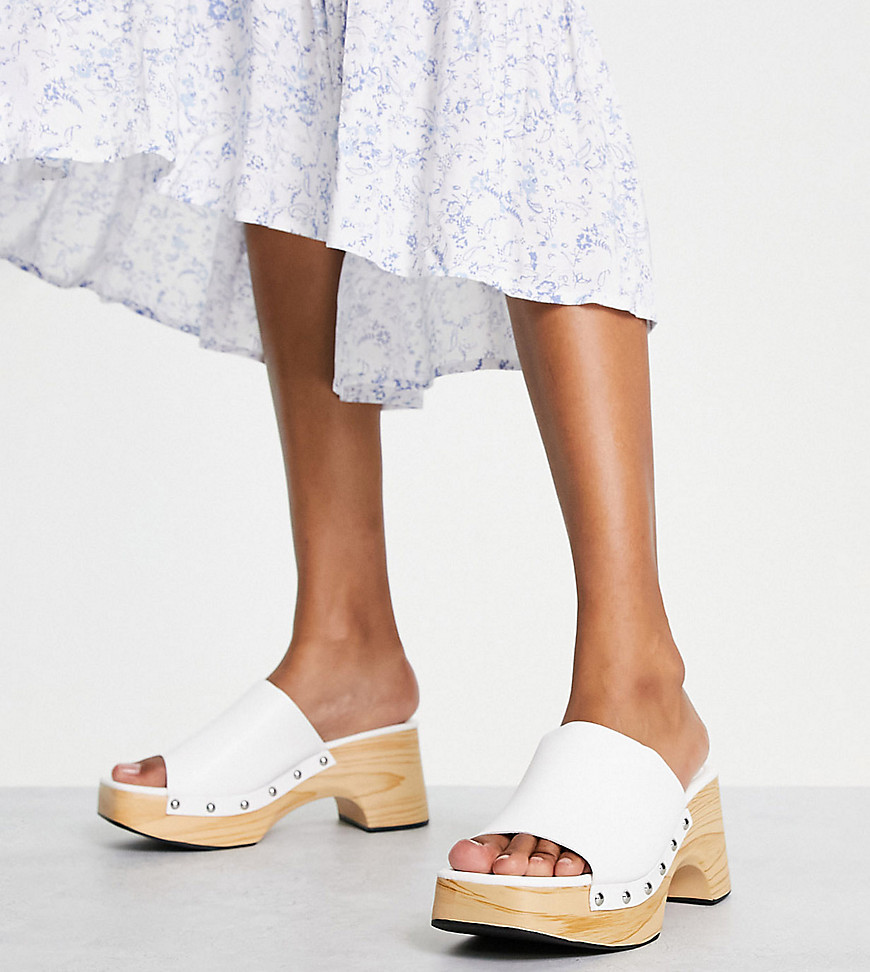 Sandals in White Asos - Glamorous GOOFASH