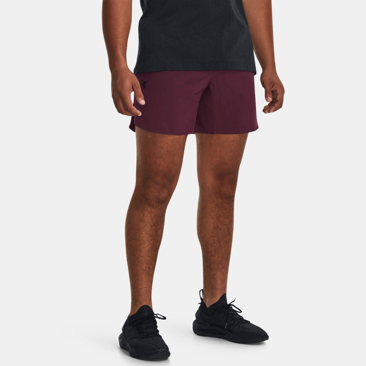 Shorts in Burgundy - Under Armour GOOFASH