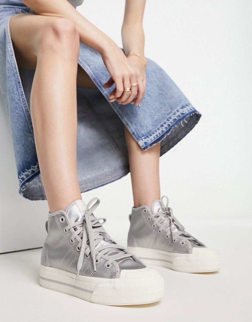 Sneakers Silver - Adidas Lady - Asos GOOFASH