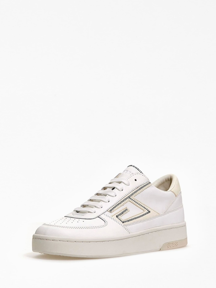 Sneakers in White Guess Man GOOFASH