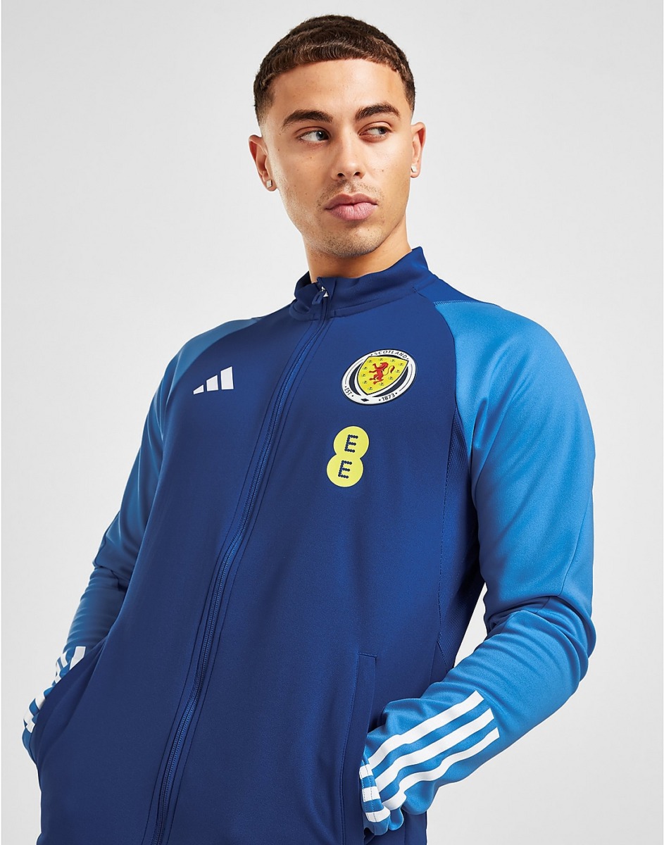 Training Jacket in Blue from JD Sports GOOFASH