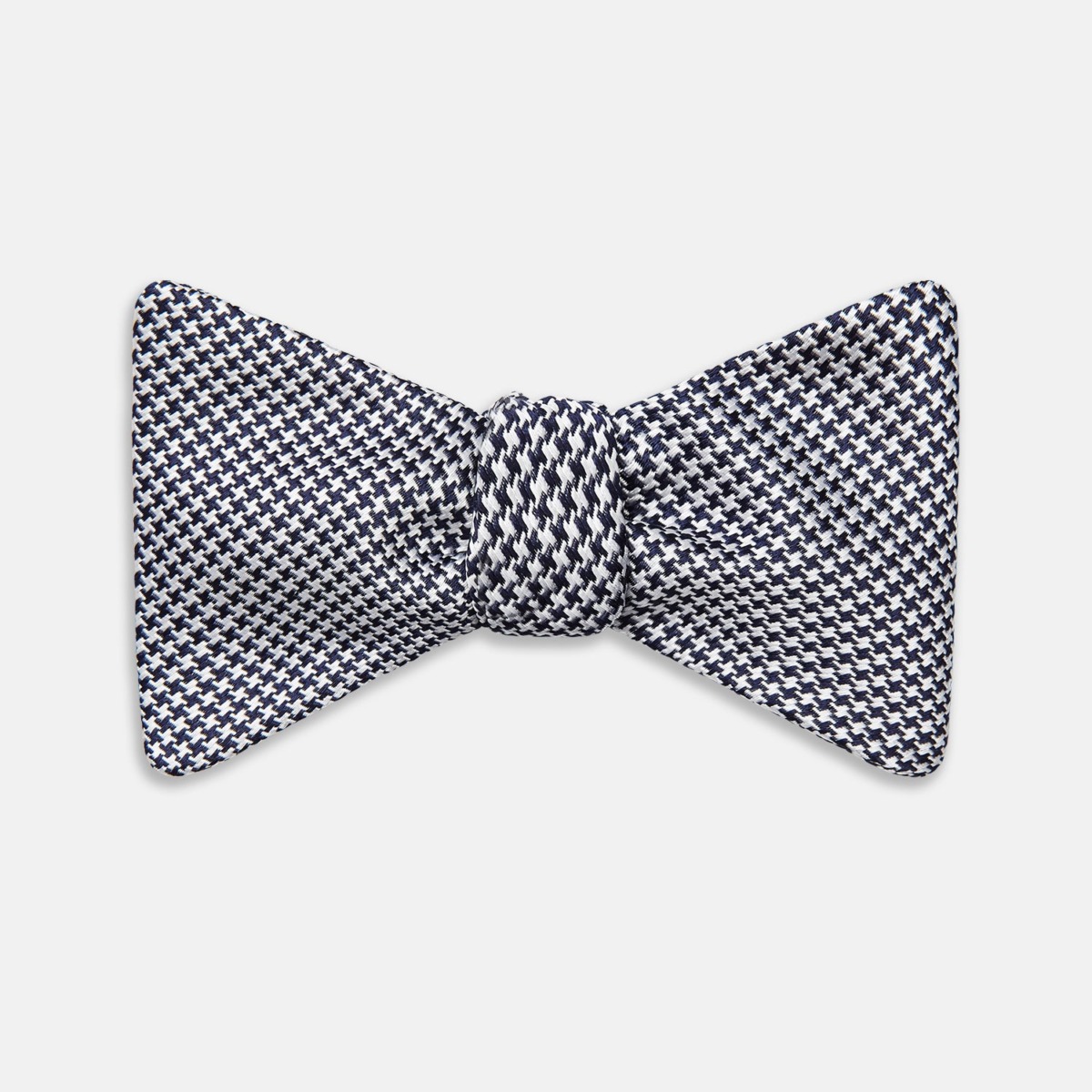 Turnbull & Asser - Bow Tie in Black for Man from Turnbull And Asser GOOFASH
